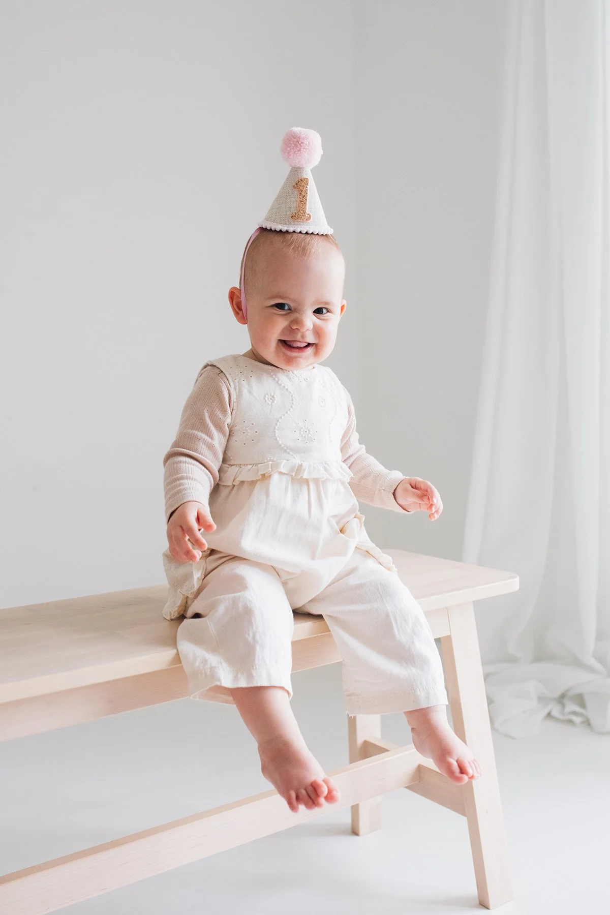 cake smash photography Nottingham, 1st birthday shoot Nottingham, cake smash photographer Nottingham