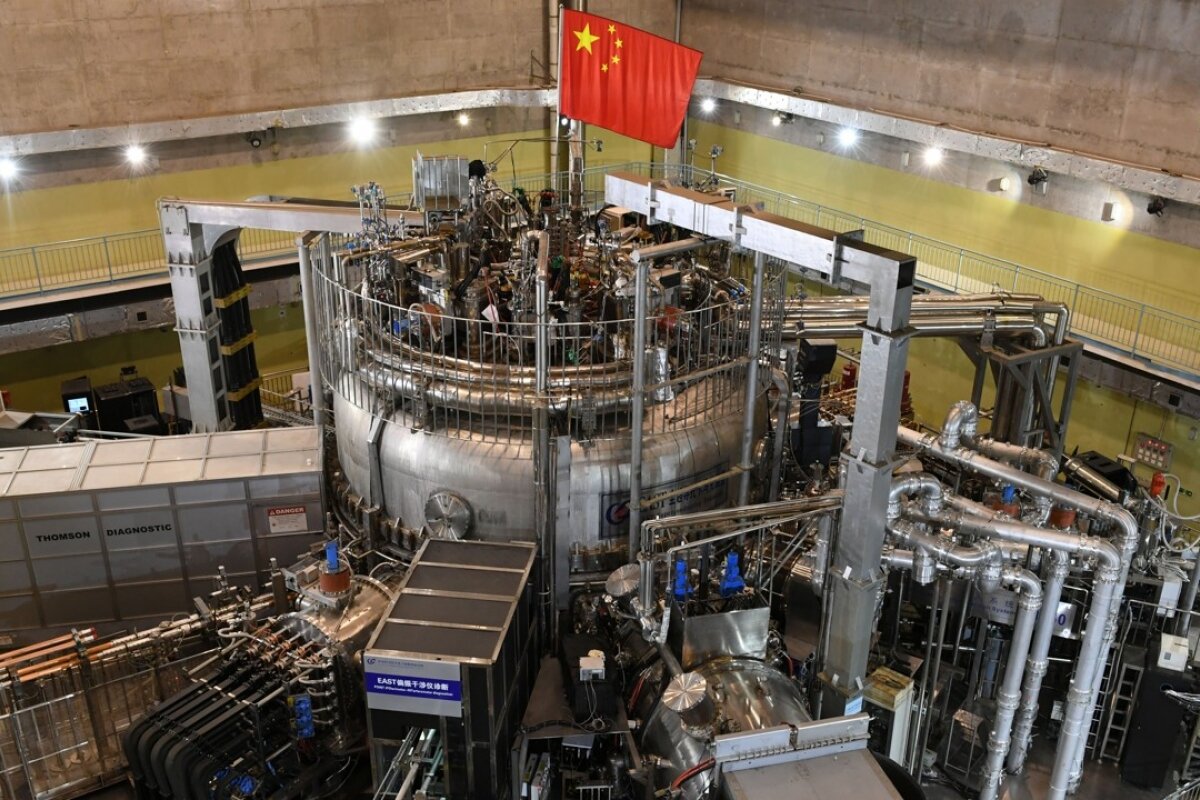 64: China’s artificial sun reaches 100 million degrees: https://www.youtube.com/watch?v=lRa798QVEFQ