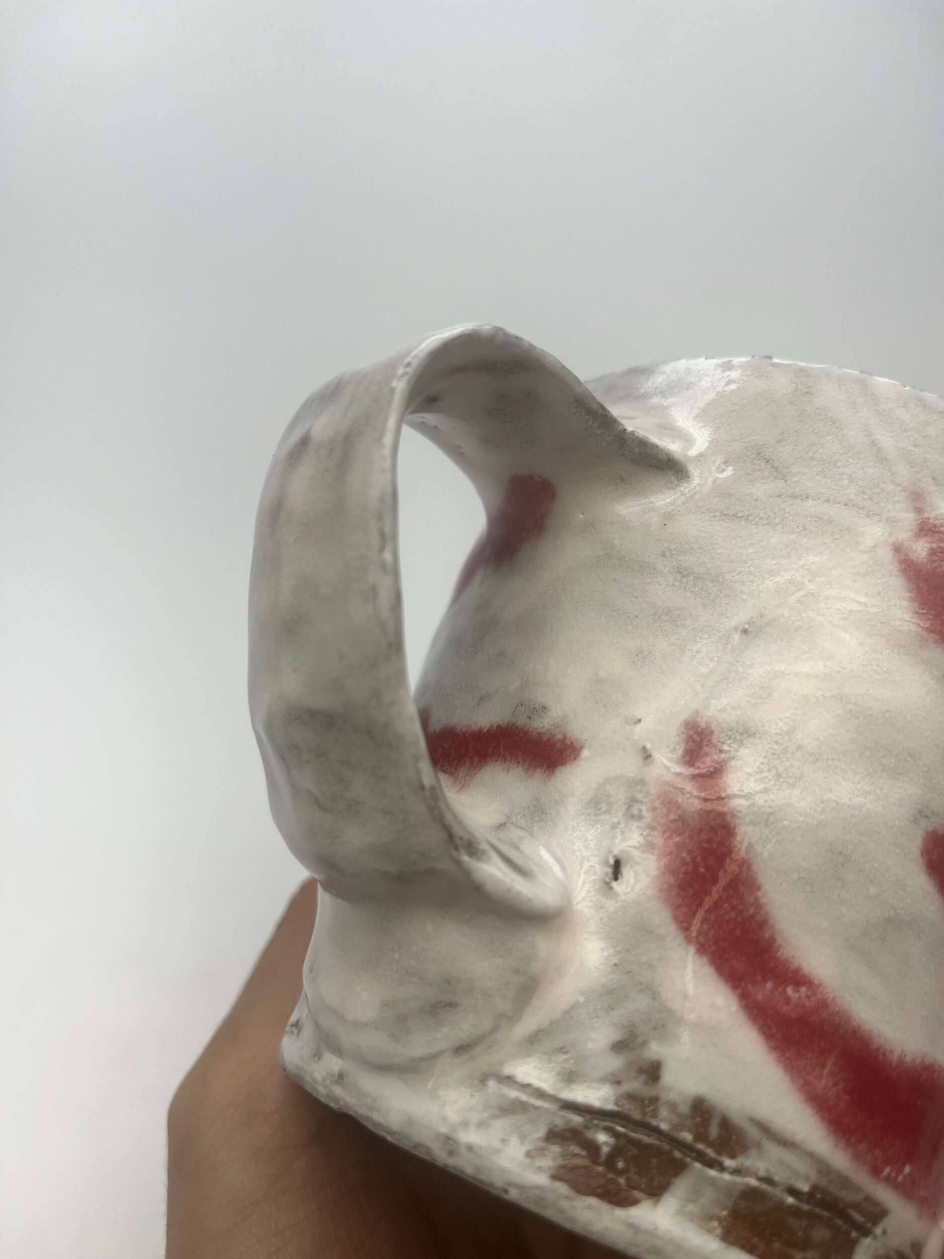 2B10EBDB-572F-47BF-BE24-3D25F9BE3515