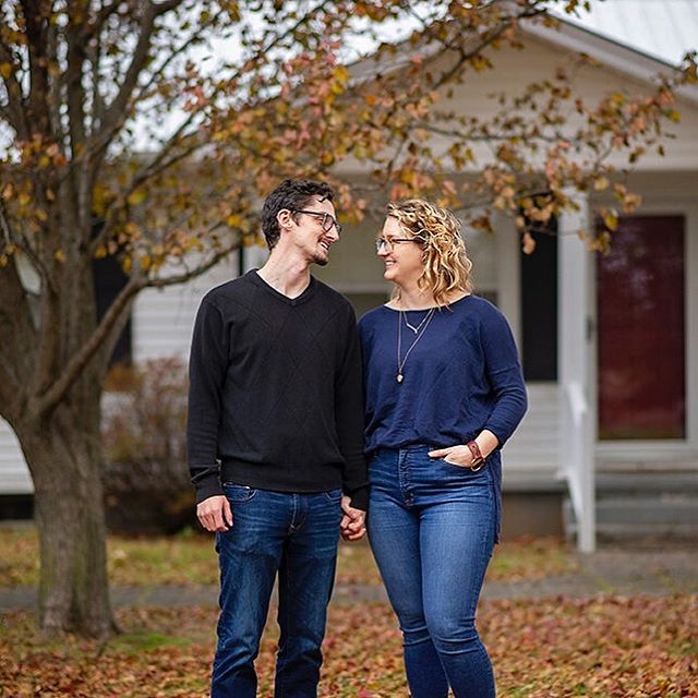 I loved helping this couple I&rsquo;ve worked with so often celebrate their new home with photos! #jacksontnfamilyphotographer #jacksontnfamilyphotography #familyphotography #lifestylephotography #lifestylefamilyphotographer #westtnphotographer #inho