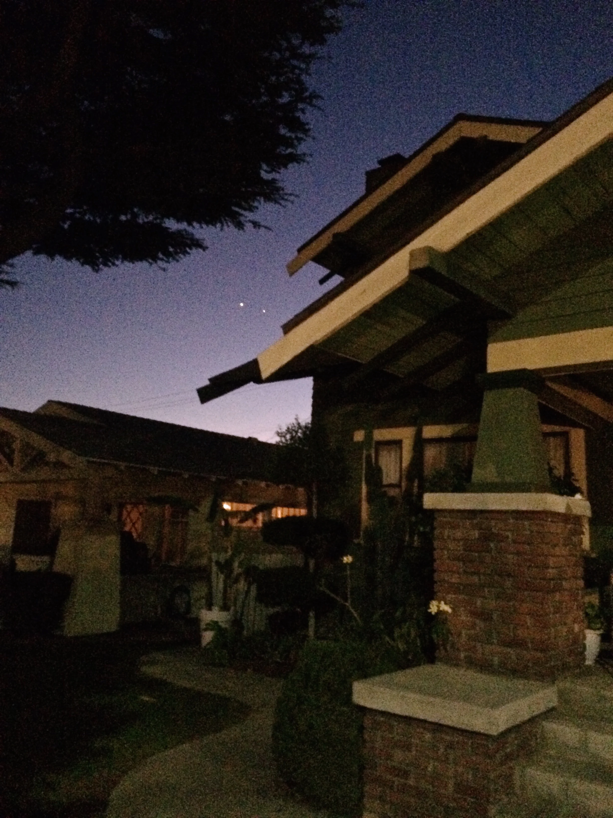 jupiter-venus-night.jpg