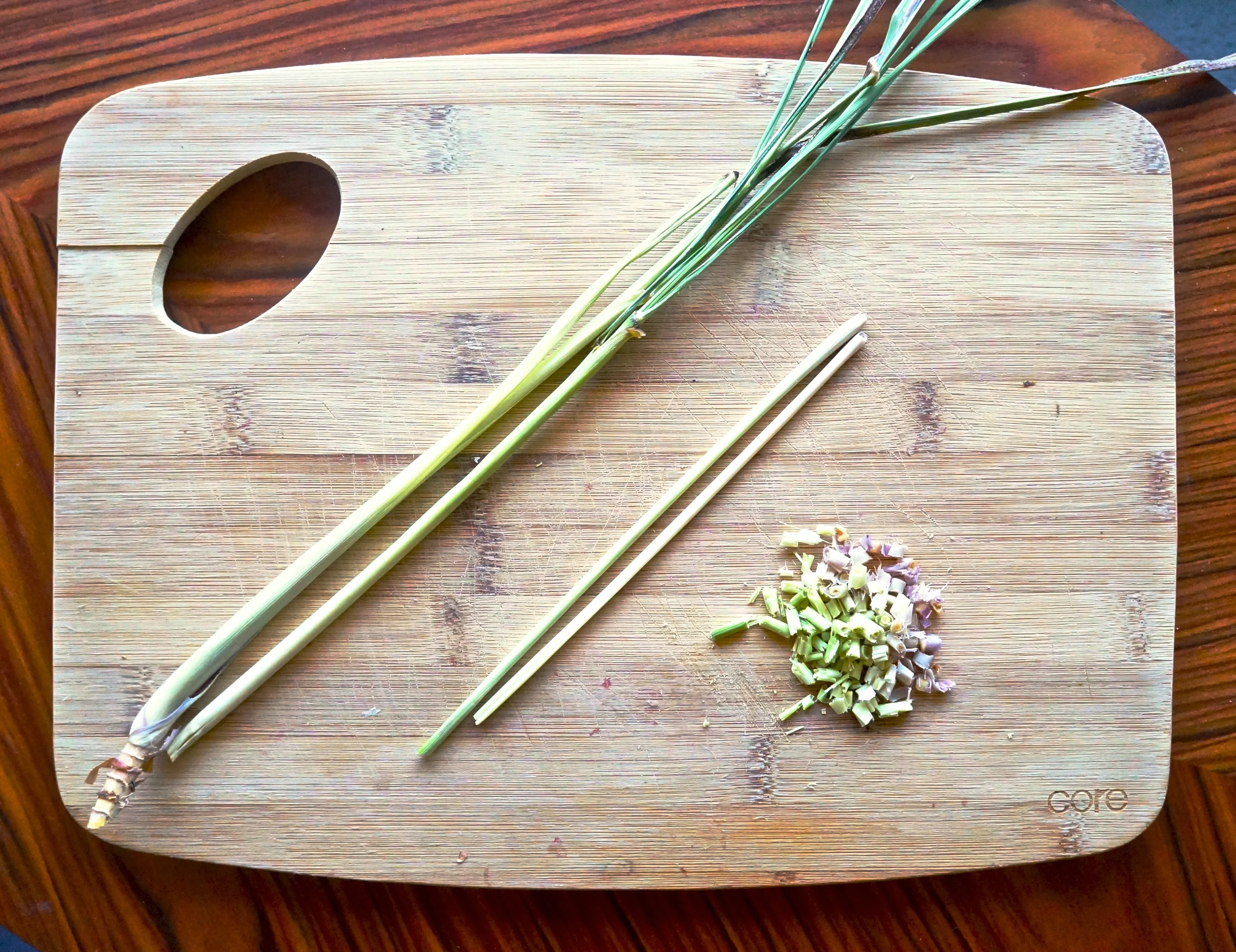 lemongrass-stalks-trimmed-chopped.jpg