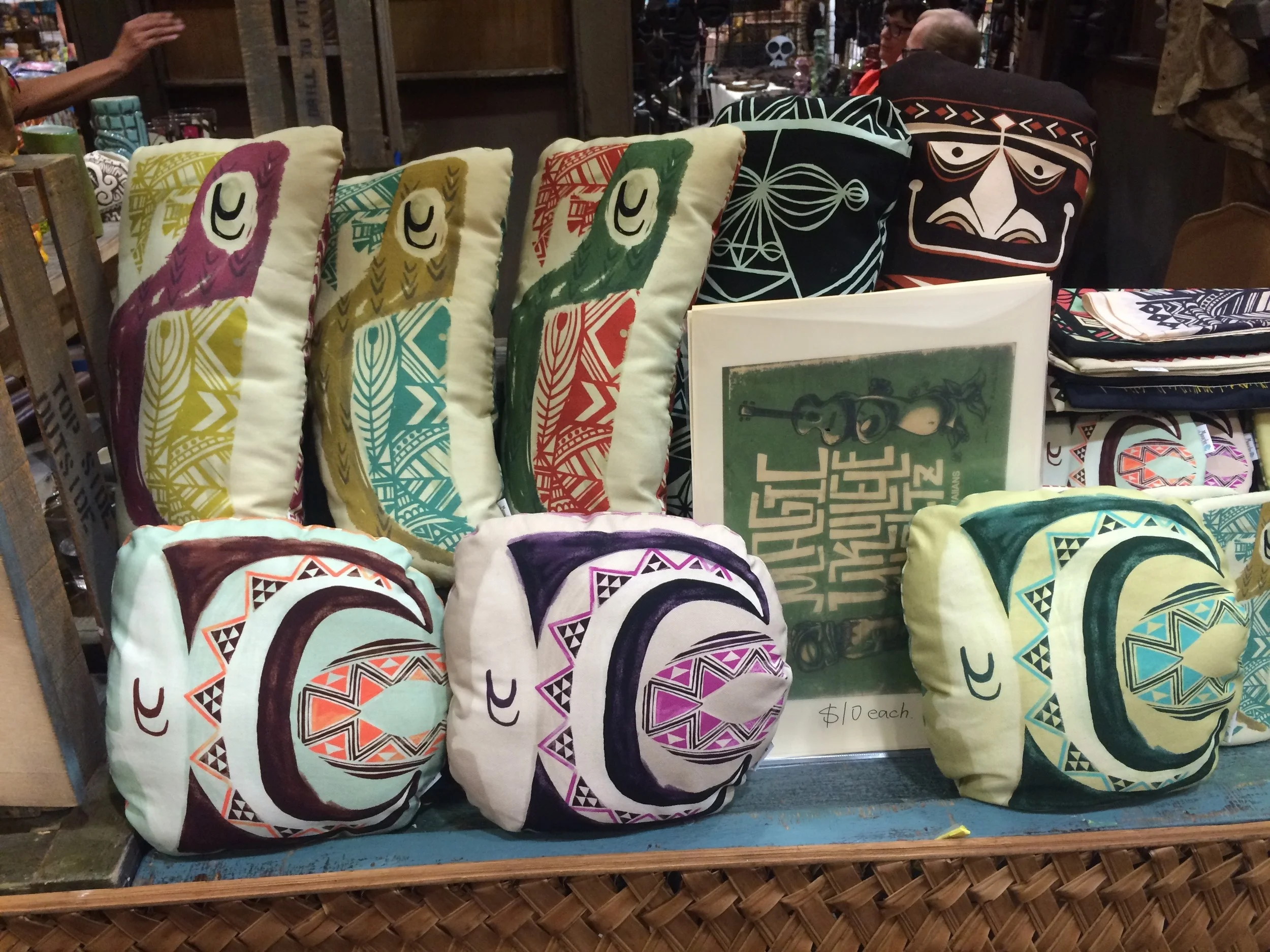 tiki-oasis-vendor-pillows.jpg