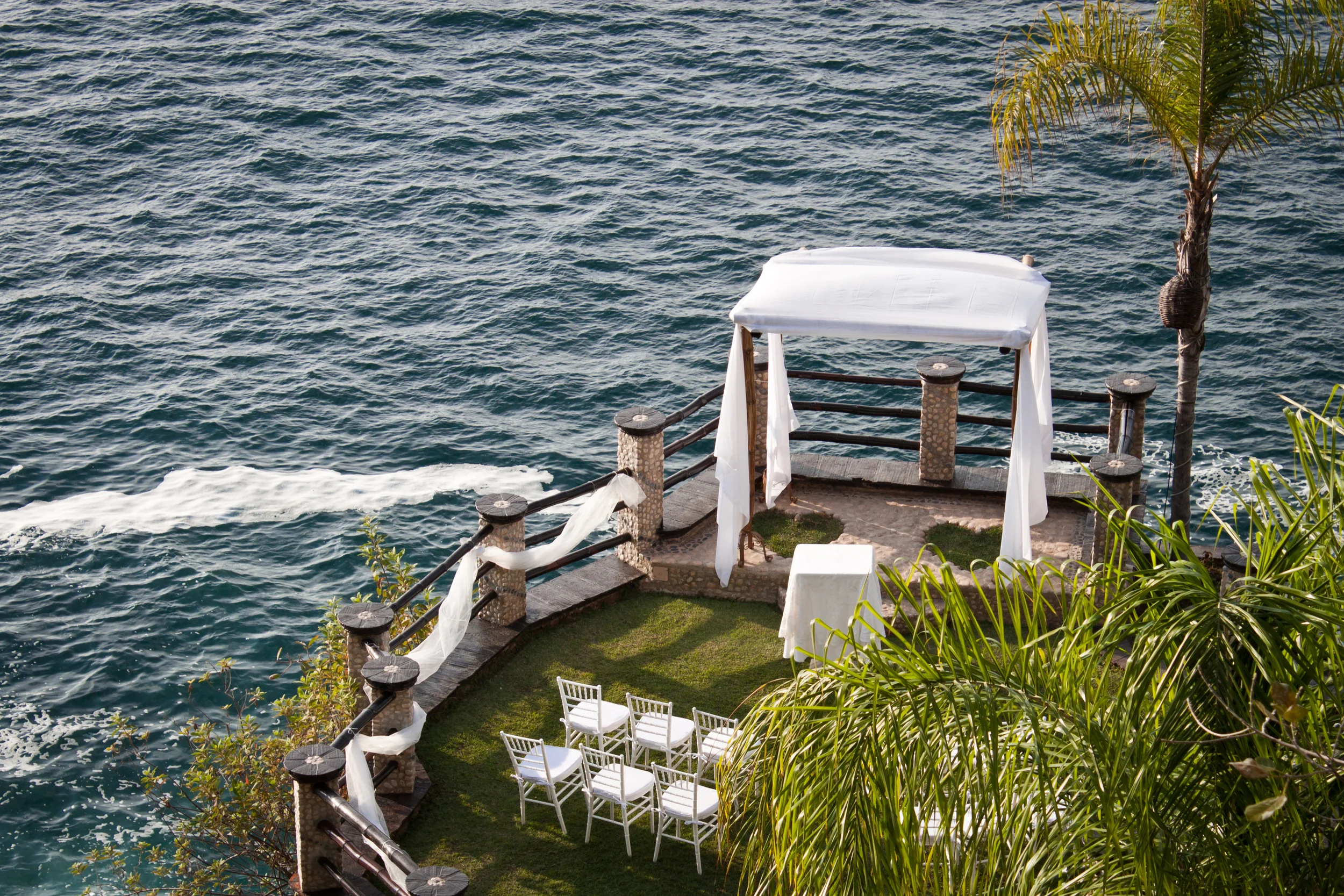 wedding-venue-on-the-water.jpg