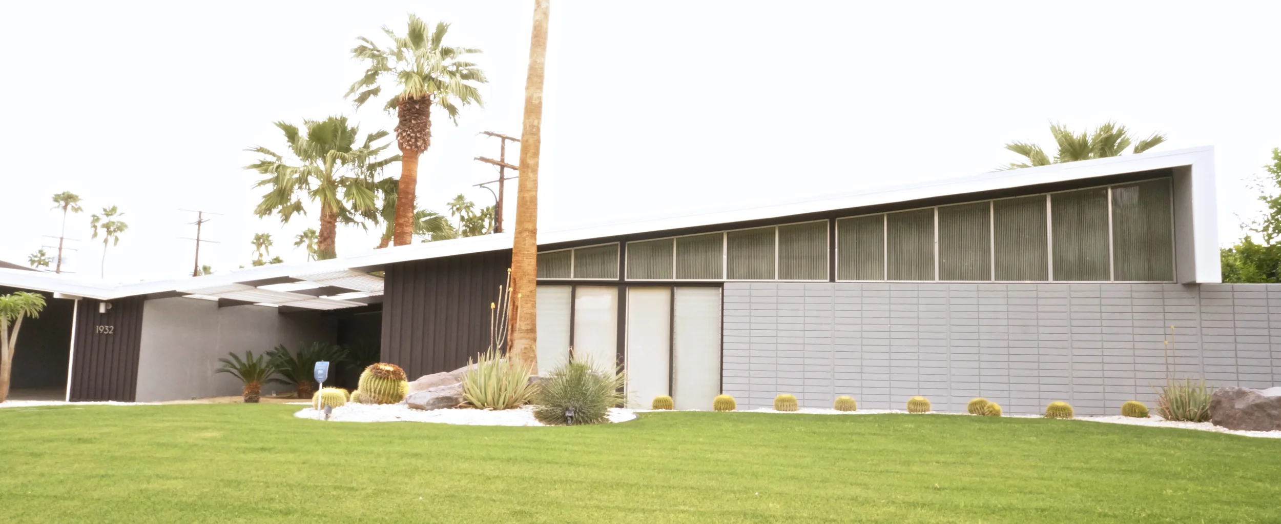 mid-century-modern-architecture.jpg