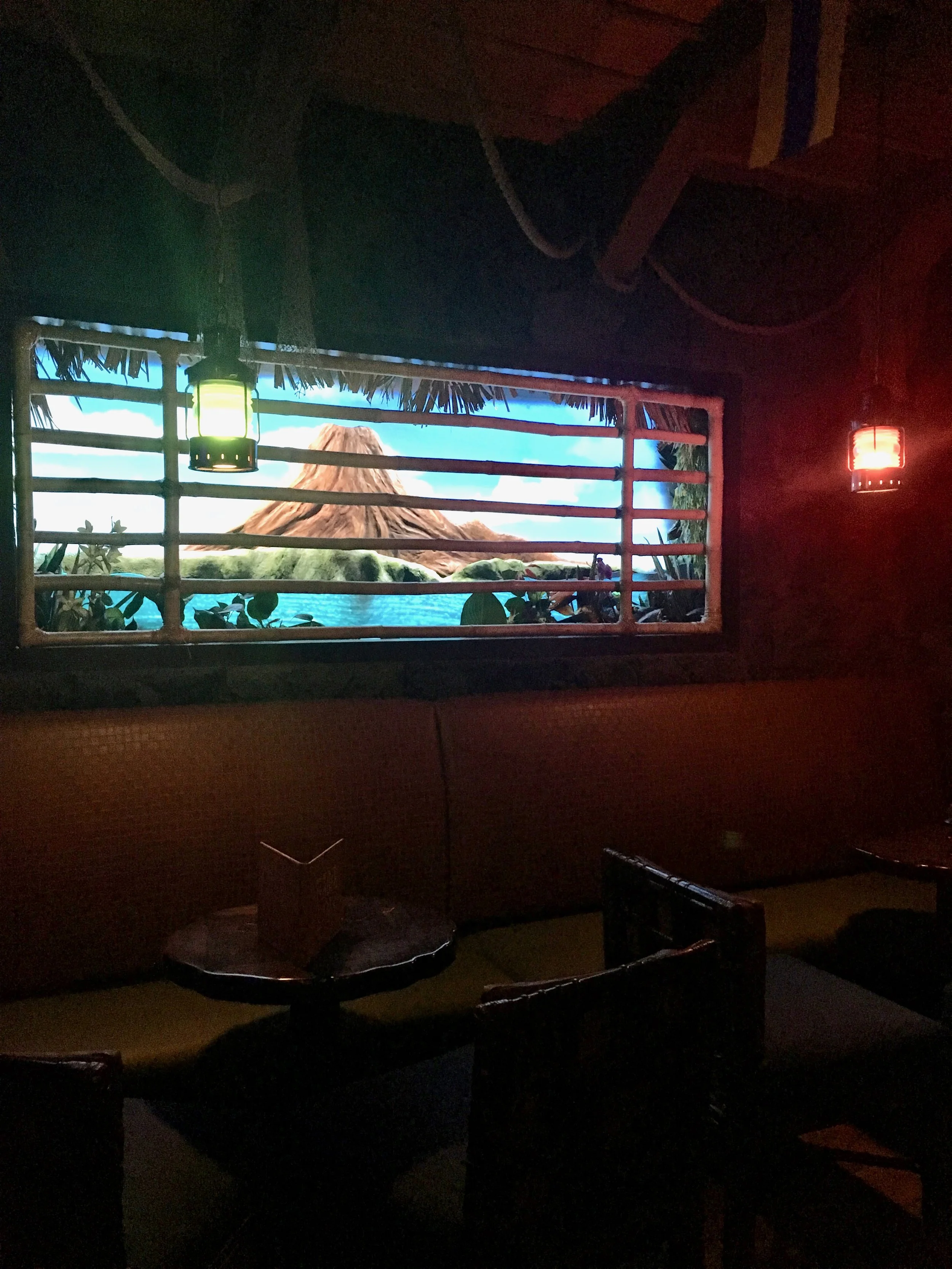 trader-sams-grog-grotto-window.jpg