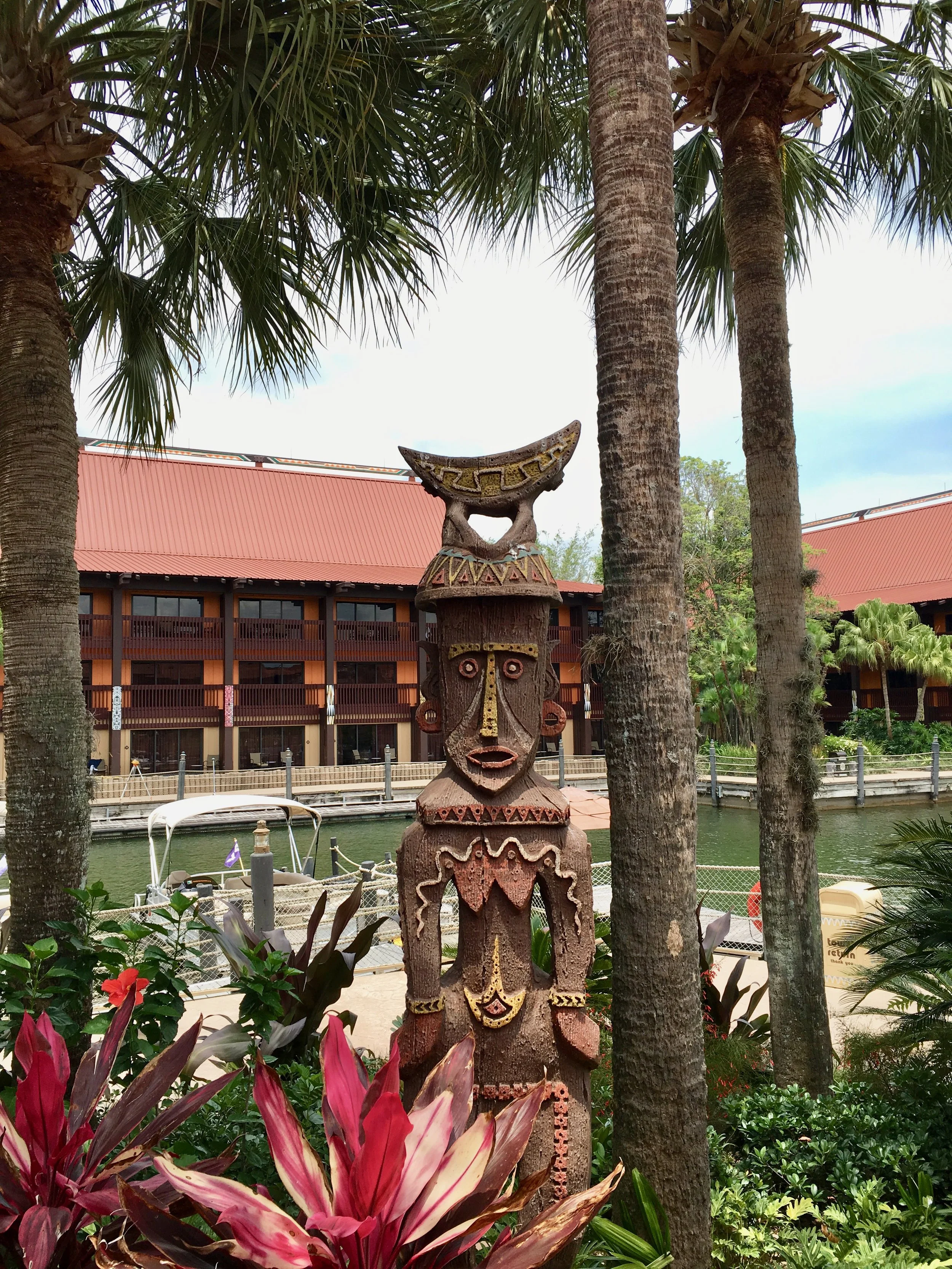 polynesian-resort-tiki.jpg