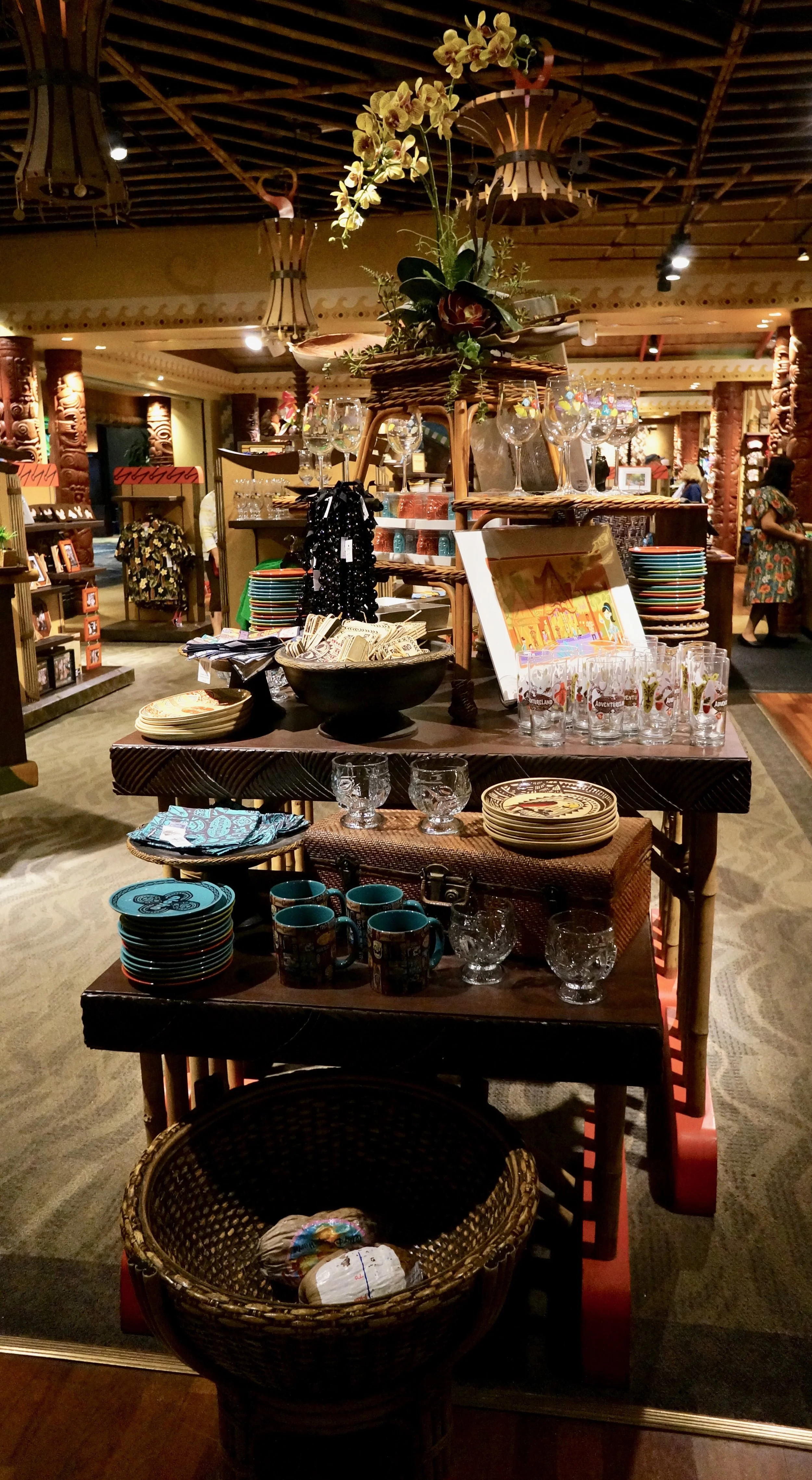 boutiki-polynesian-display.jpg