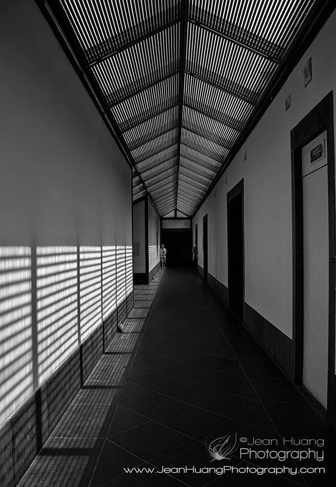 Movement of Black and White in Suzhou Museum - Los Angeles Travel Photographer