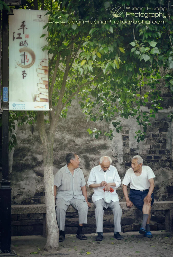 Seniors Gathering in Historical District of Suzhou (苏州), China - Los Angeles Travel Photographer