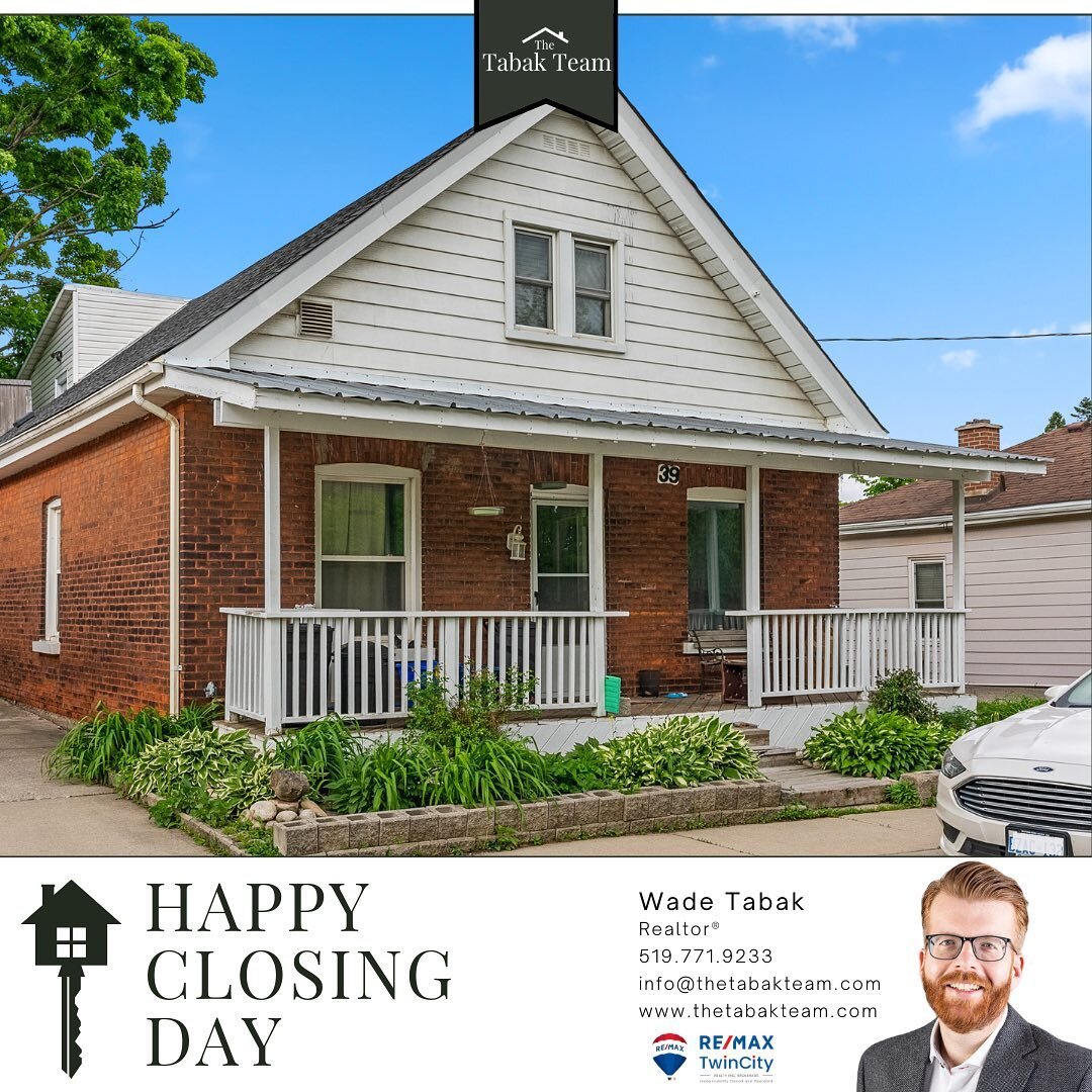 #happyclosingday 

A huge congratulations to our clients on the sale of their investment property. Thank you for placing your trust in us to get the job done. 

Thinking of buying, selling or investing? We&rsquo;re here to guide you through the proce