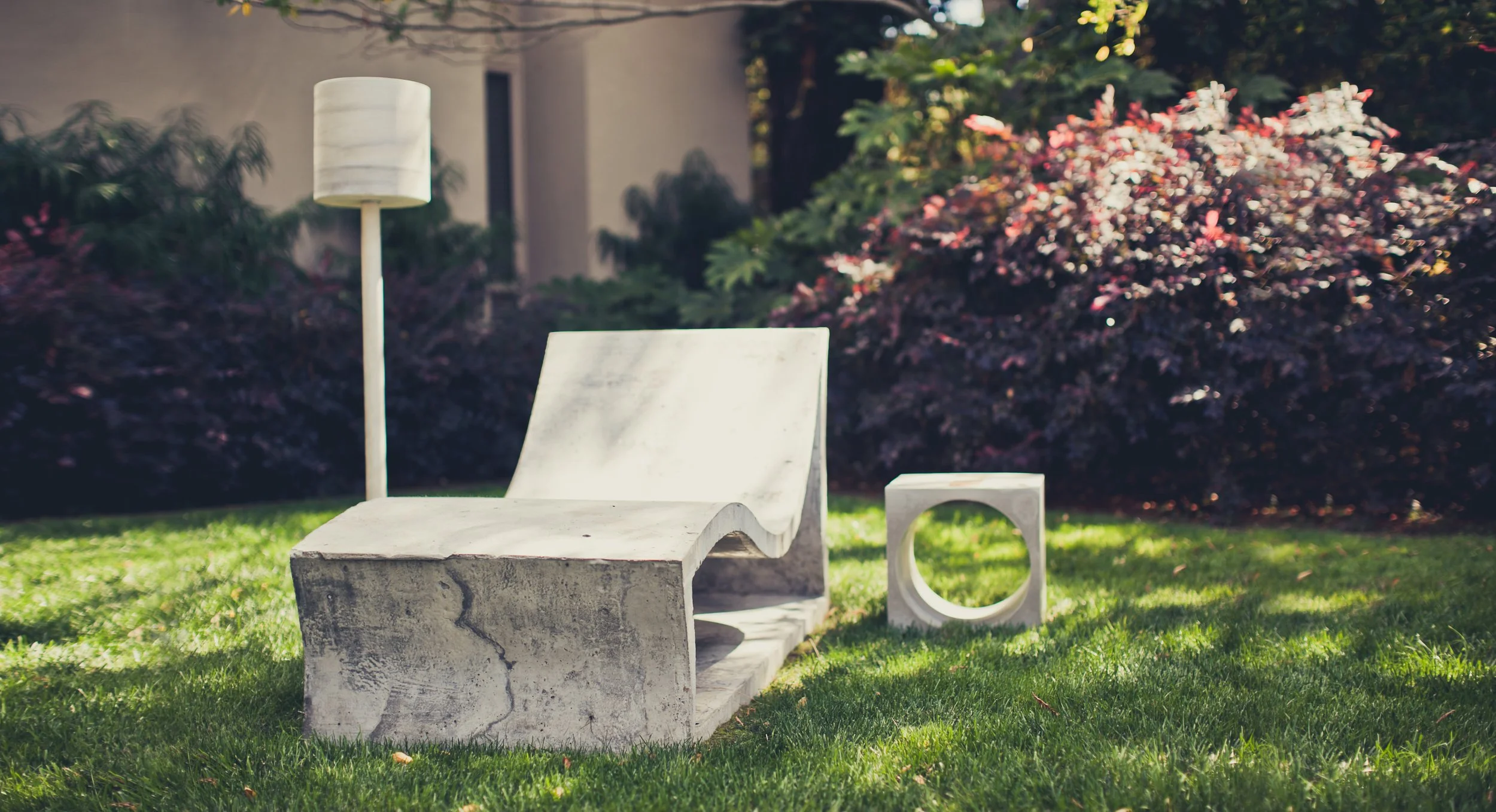 concrete_chaise_0002.jpg