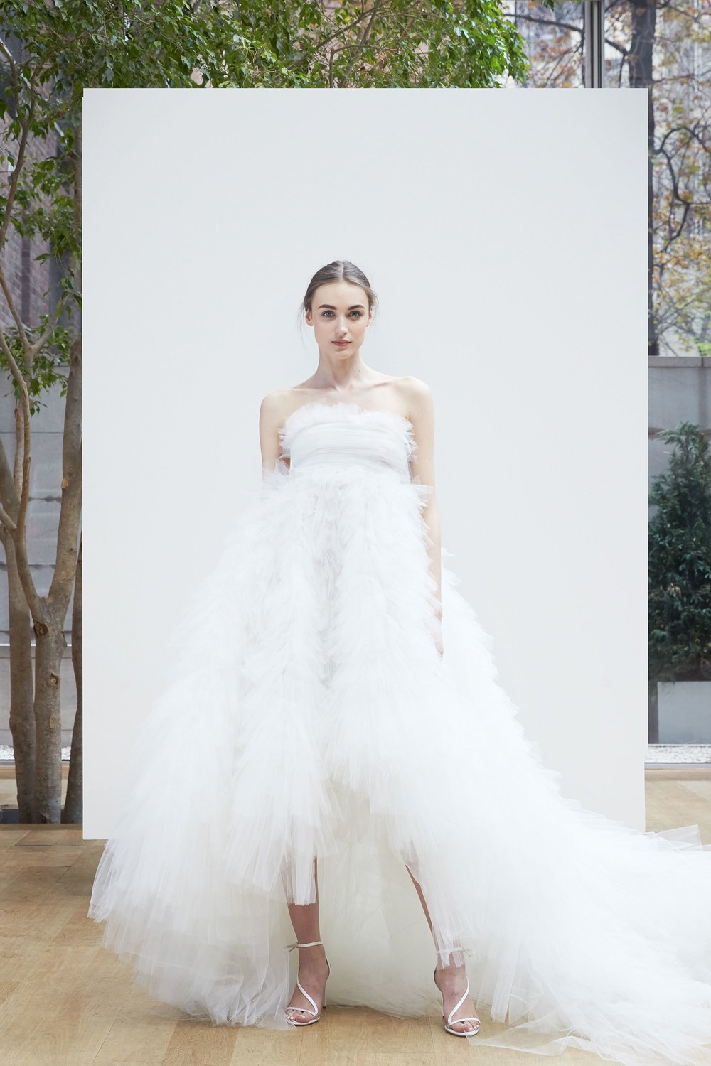 02-oscar-de-la-renta-bridal-2018.jpg