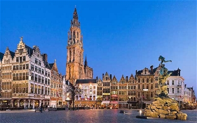 Antwerp by night, Unesco Heritage site.