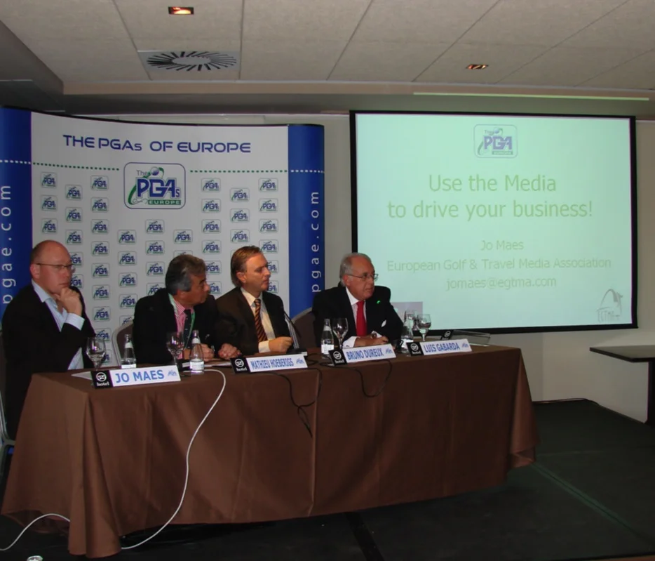 JoMaes_Panel_PGAe.jpg