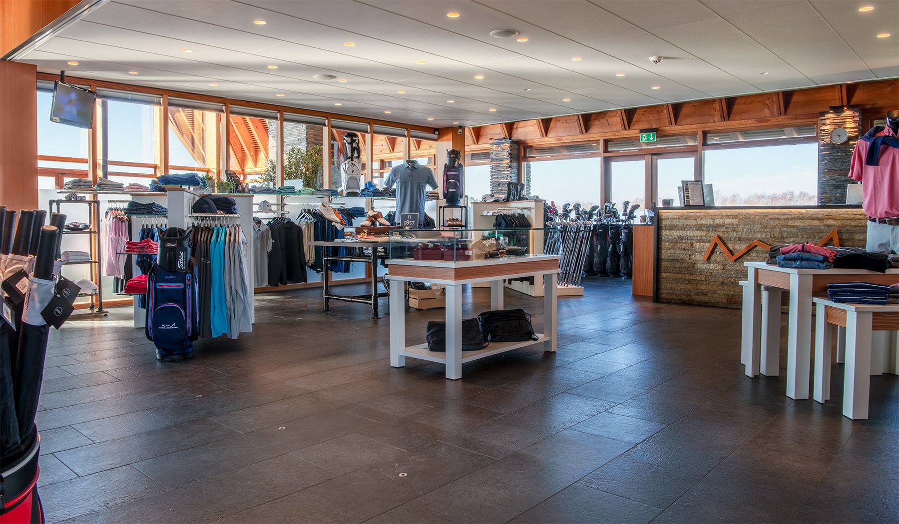 Scandinavian-proshop.jpg