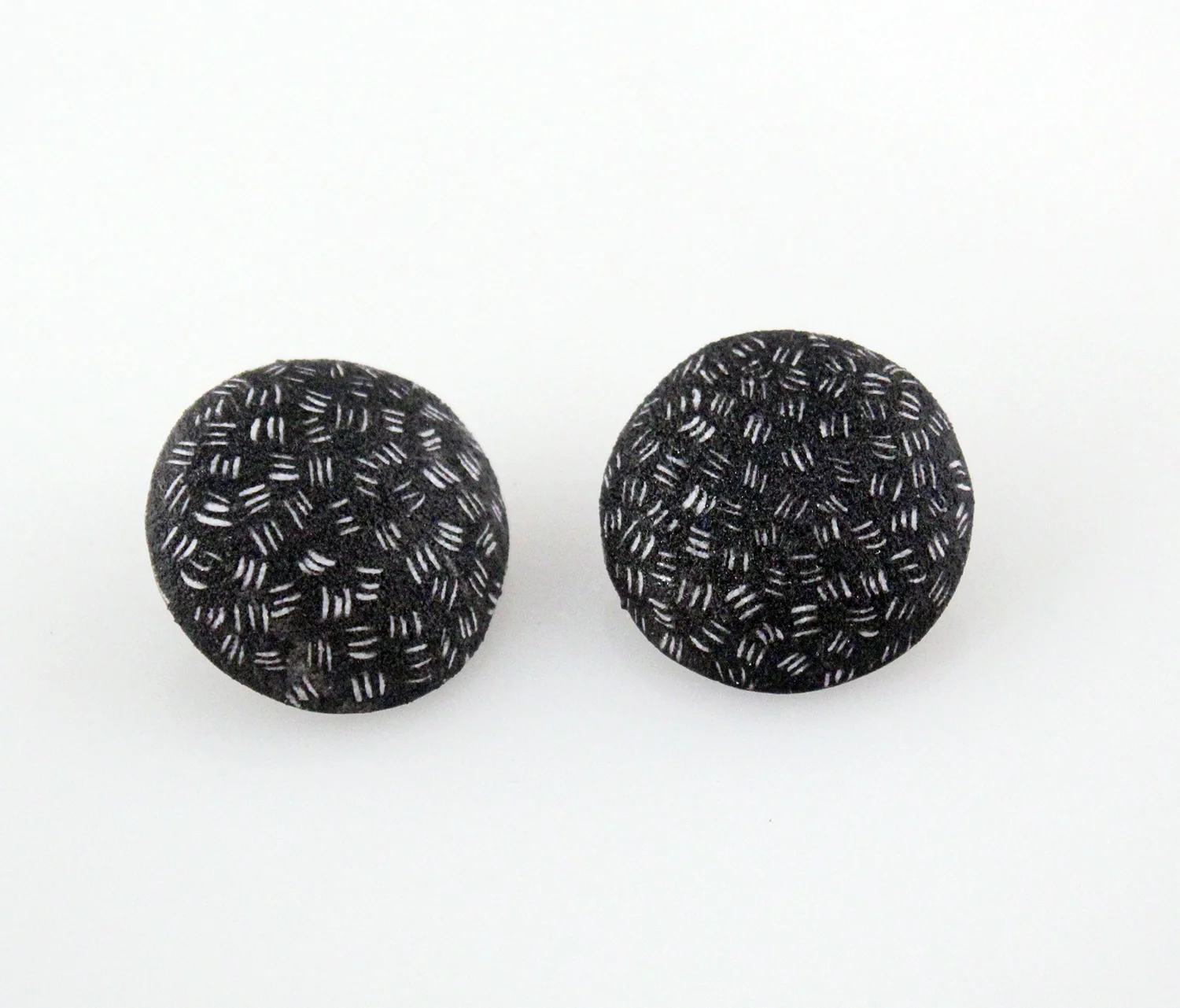 *New Small Circle Post Earrings
