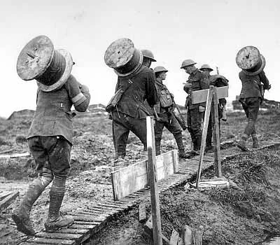 WWI Soldiers Laying Wire Along a Line of Communications (BBC)