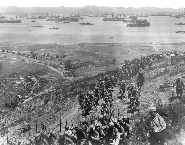 French troops of the Corps expeditionnaire d’Orient landing on Lemnos, 1915, prior to the Gallipoli Campaign.