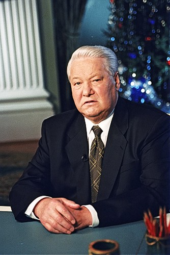 Yeltsin appearing on TV announcing his resignation on 31 December 1999