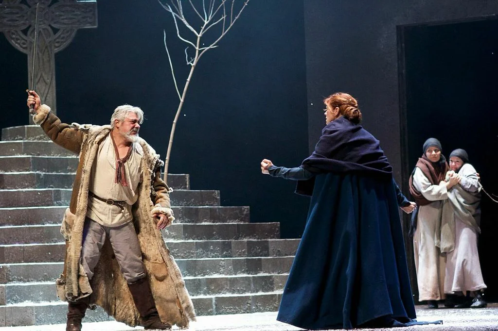 Knowing and Not Knowing: The Intangible Nature of War