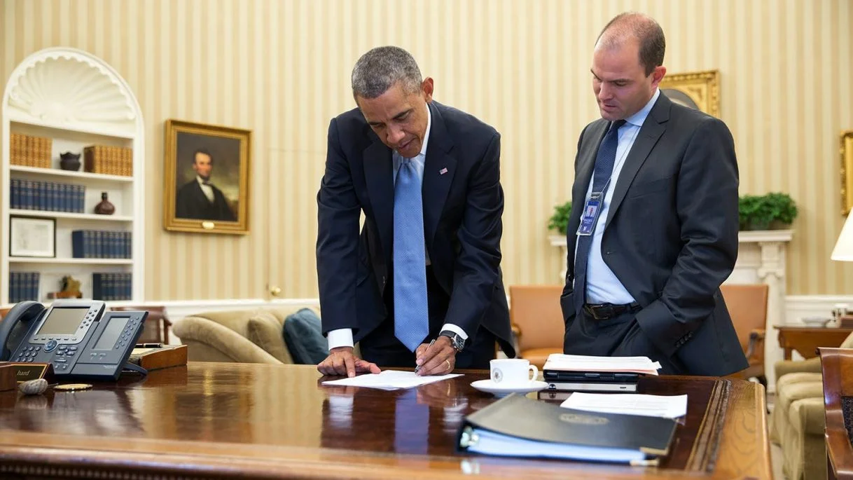 U.S. President Barack Obama confers with Ben Rhodes, Deputy National Security Advisor for Strategic Communications, in the Oval Office, Sept. 10, 2014. (Photo Credit: Pete Souza, The White House)