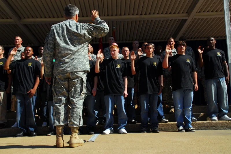 Thirty-one soldiers celebrated with the Chief of Staff of the Army on the 35th anniversary of the all-volunteer force by enlisting or re-enlisting in the Pentagon courtyard.