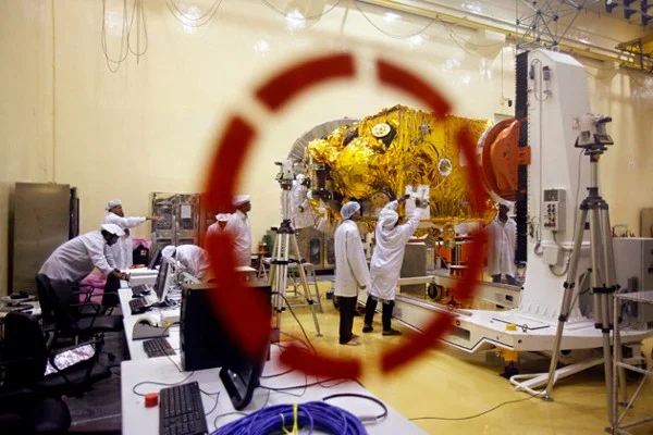 Engineers working on the Mars orbiter at the Indian Space Research Organization in Bangalore. (AP Photo, Aijaz Rahi)