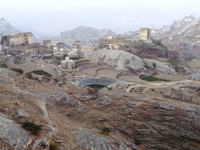 A water reservoir in Haraz, Yemen (Mufaddalqn, Wikimedia Commons )