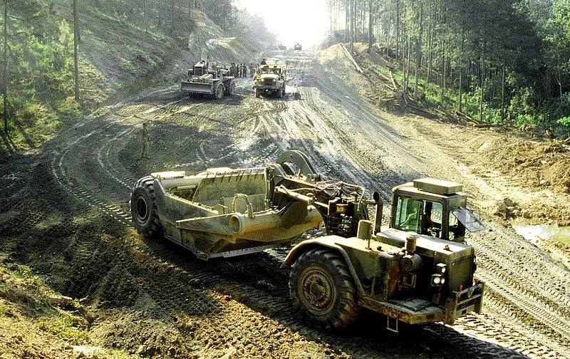 ANG Earthmoving Scraper (Wikimedia Commons)