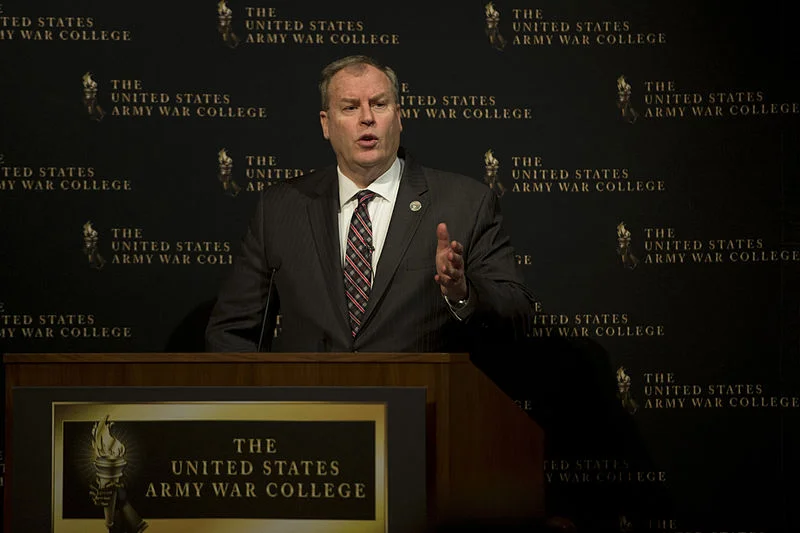 Deputy Defense Secretary Bob Work delivers remarks on international security and the future defense strategy during a speech at the Army War College at Carlisle Barracks, Pa., April 8, 2015. (DoD Photo)