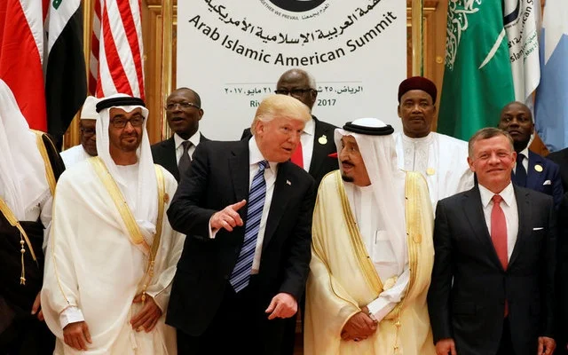 Jordan's King Abdullah II, Saudi Arabia's King Salman bin Abdulaziz Al Saud, U.S. President Donald Trump, and Abu Dhabi Crown Prince Sheikh Mohammed bin Zayed al-Nahyan pose for a photo during Arab-Islamic-American Summit in Riyadh, Saudi Arabia May 21, 2017. (Reuters)