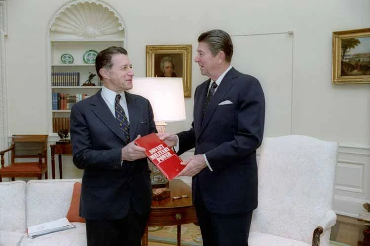 Caspar Weinberger with President Ronald Reagan (U.S. Presidential History)