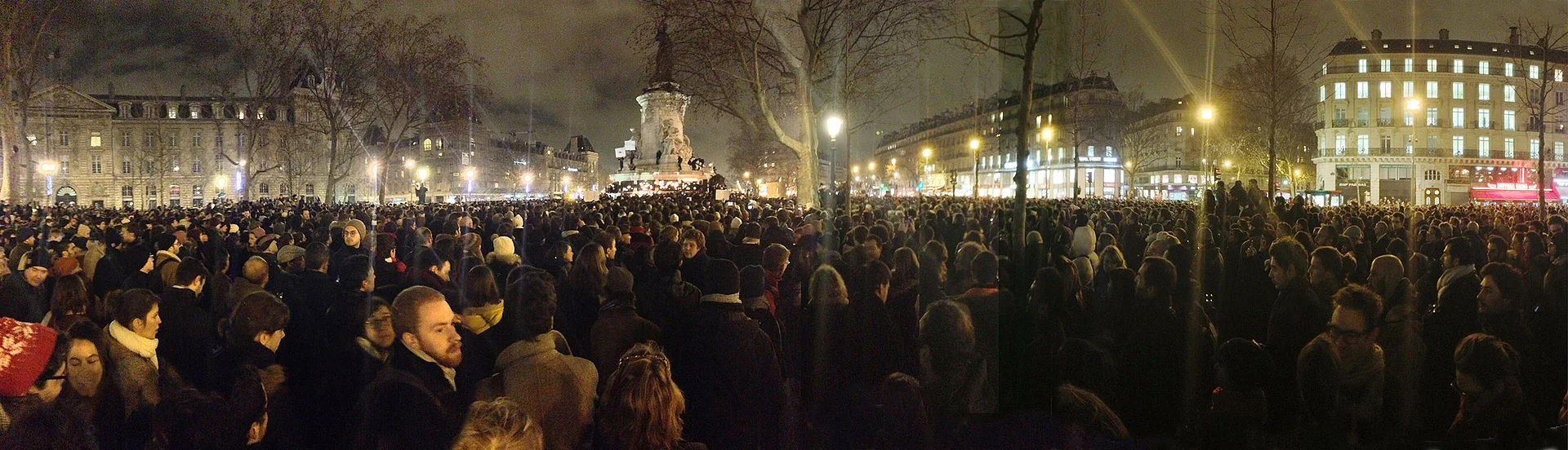 A moment of silence on the Place de la République, following the Charlie Hebdo attack in Paris (Wikimedia)