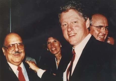 Orlando Castro-Llanes with President Bill Clinton (Alchetron)