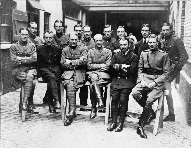 Brooke-Popham, front row third from left, with British military aviation pioneers. (Wikimedia)
