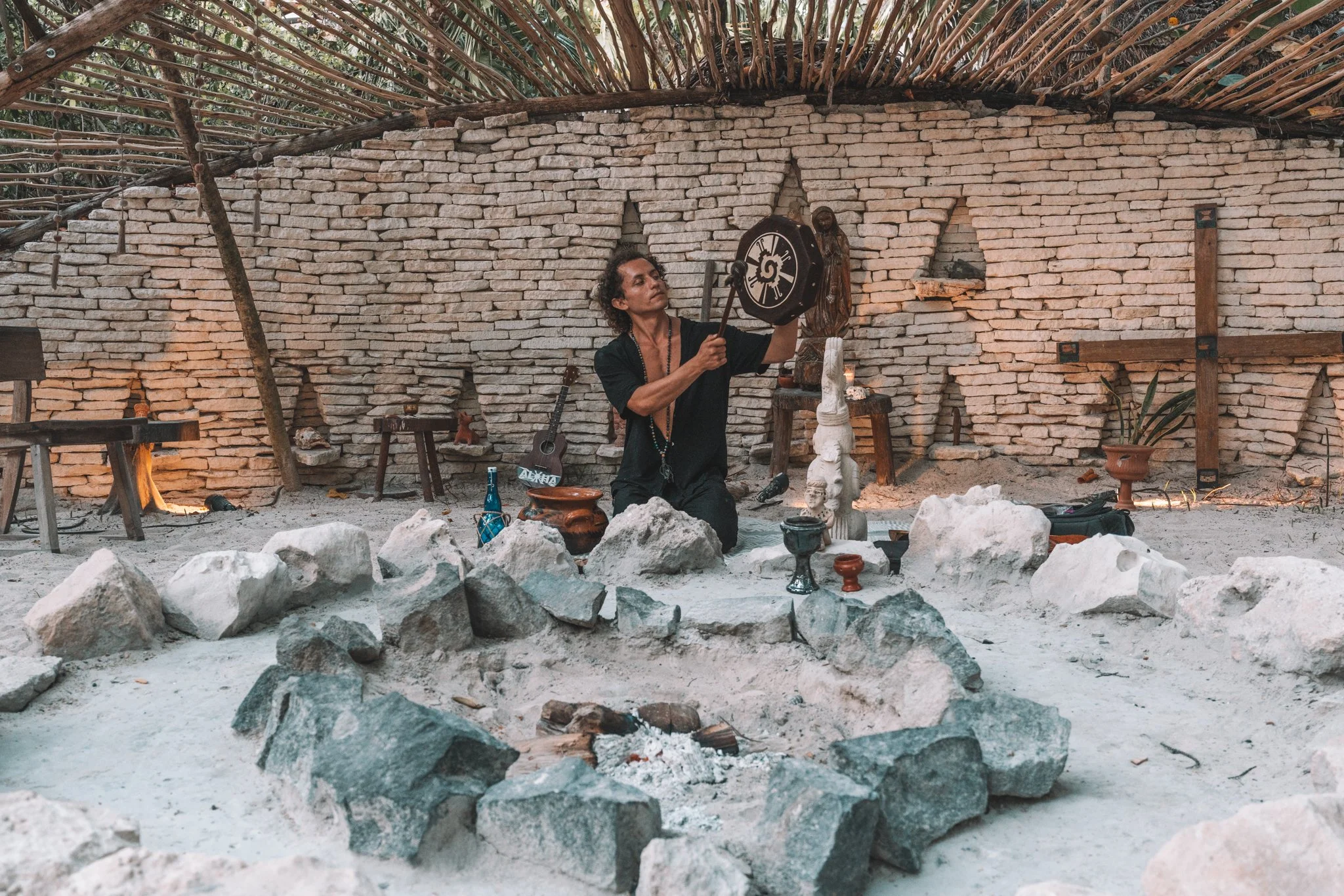 Kava Circle &amp; Candlelight Restorative Yoga - Bilingual