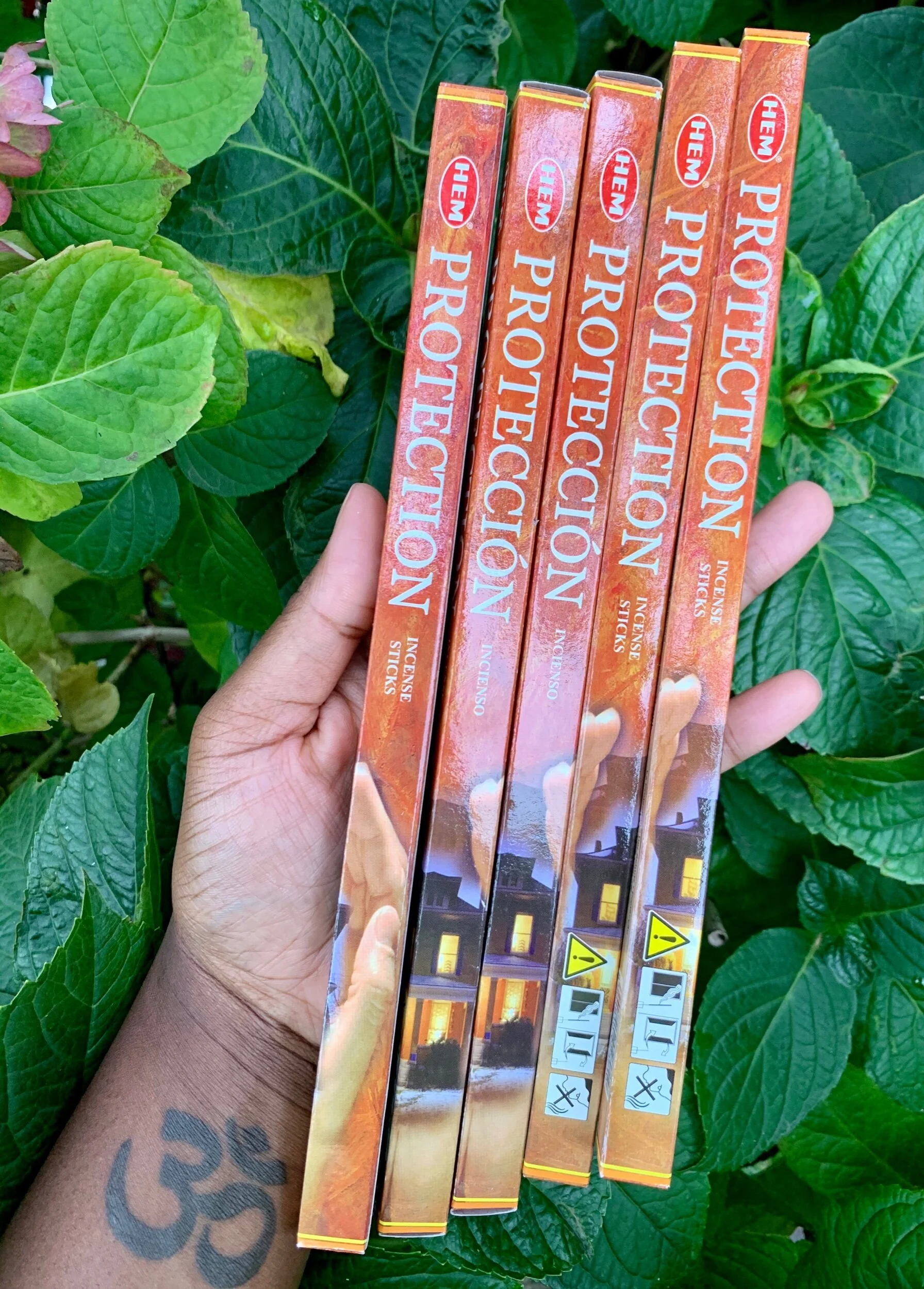 7D05B720-AF93-4CCB-A2F3-604B8158FC78