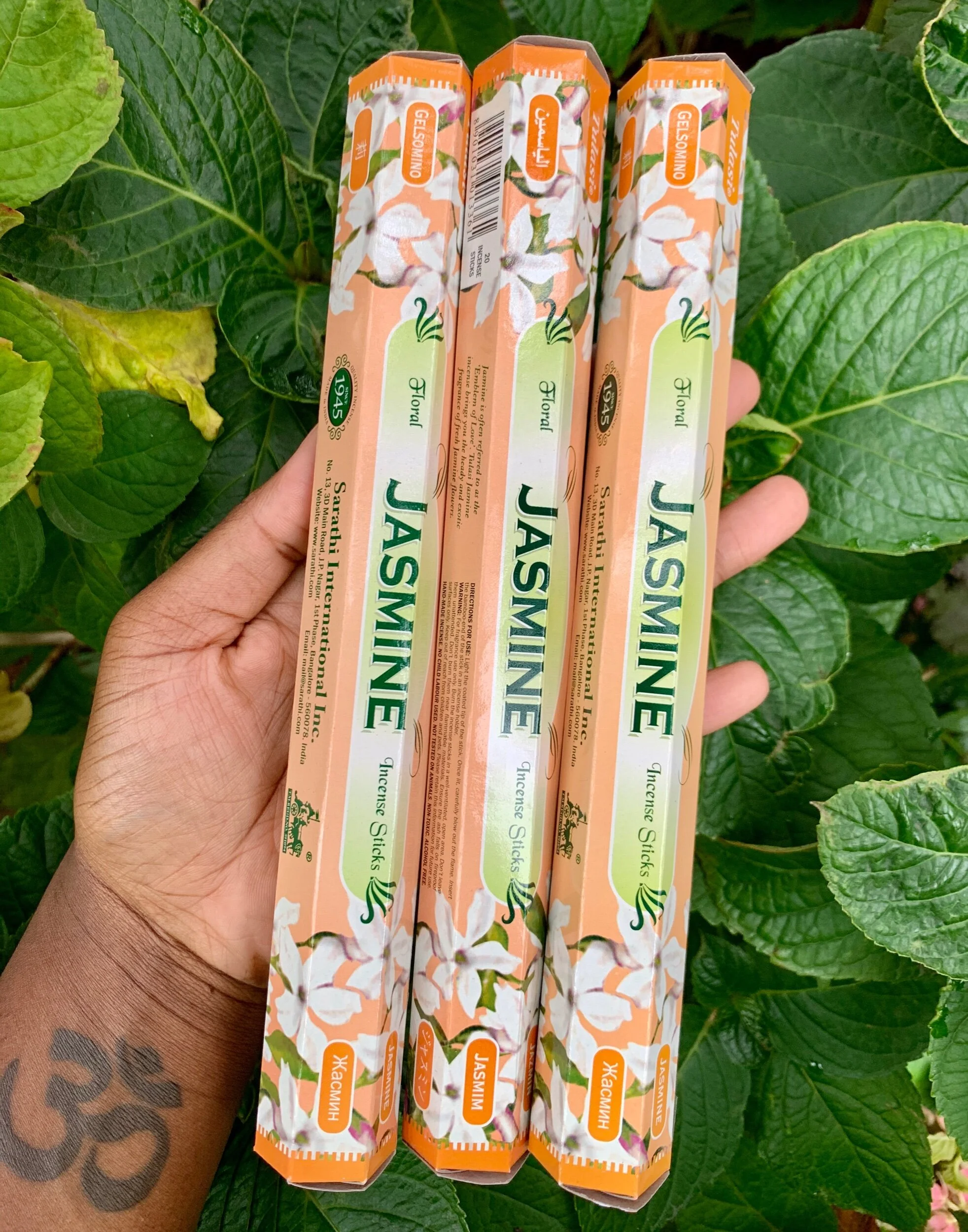 13FC3F64-CA81-476A-B16F-5B5D313E8583