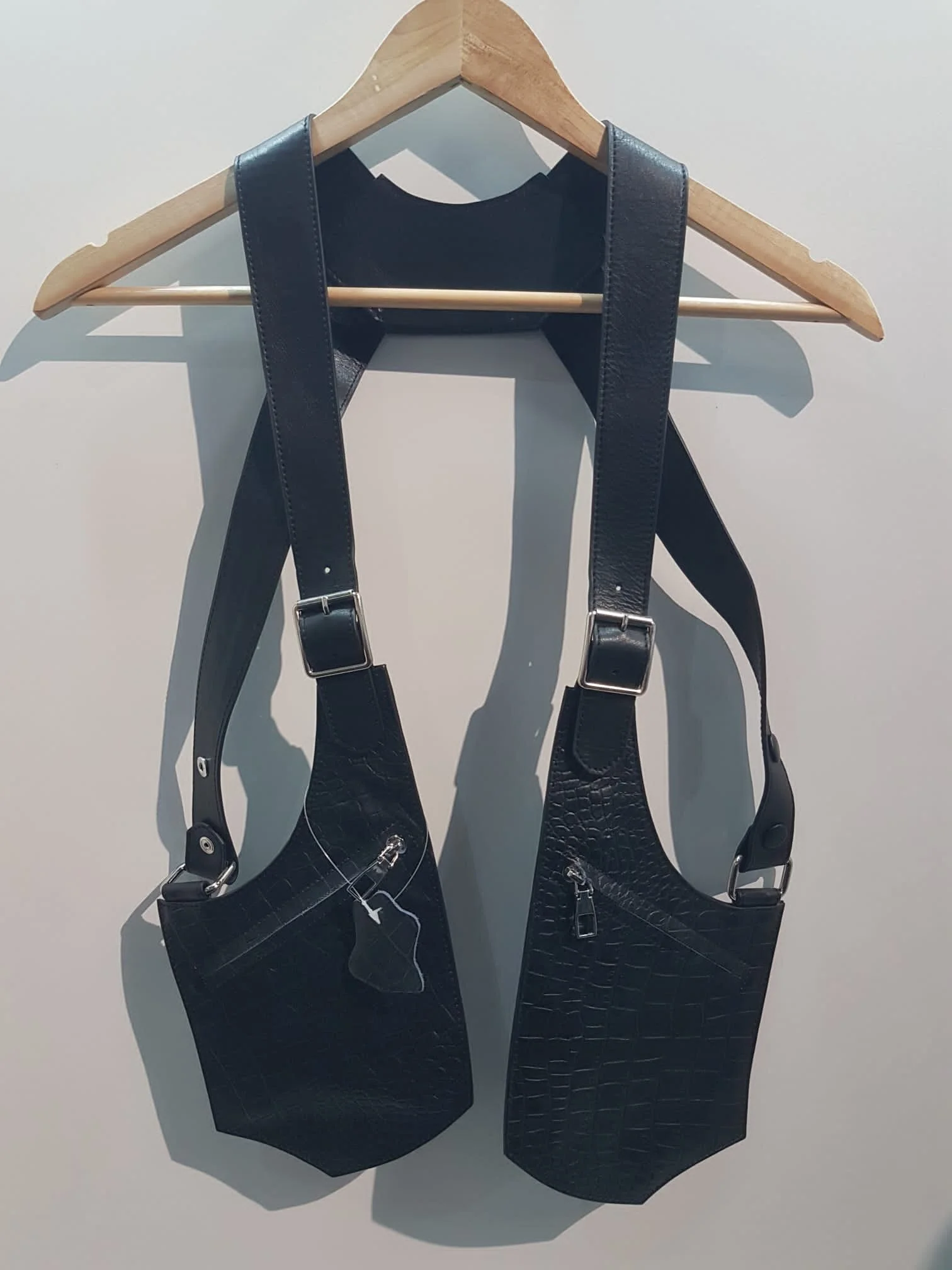 0520A1D1-01BE-4C58-8190-443DE33203B4