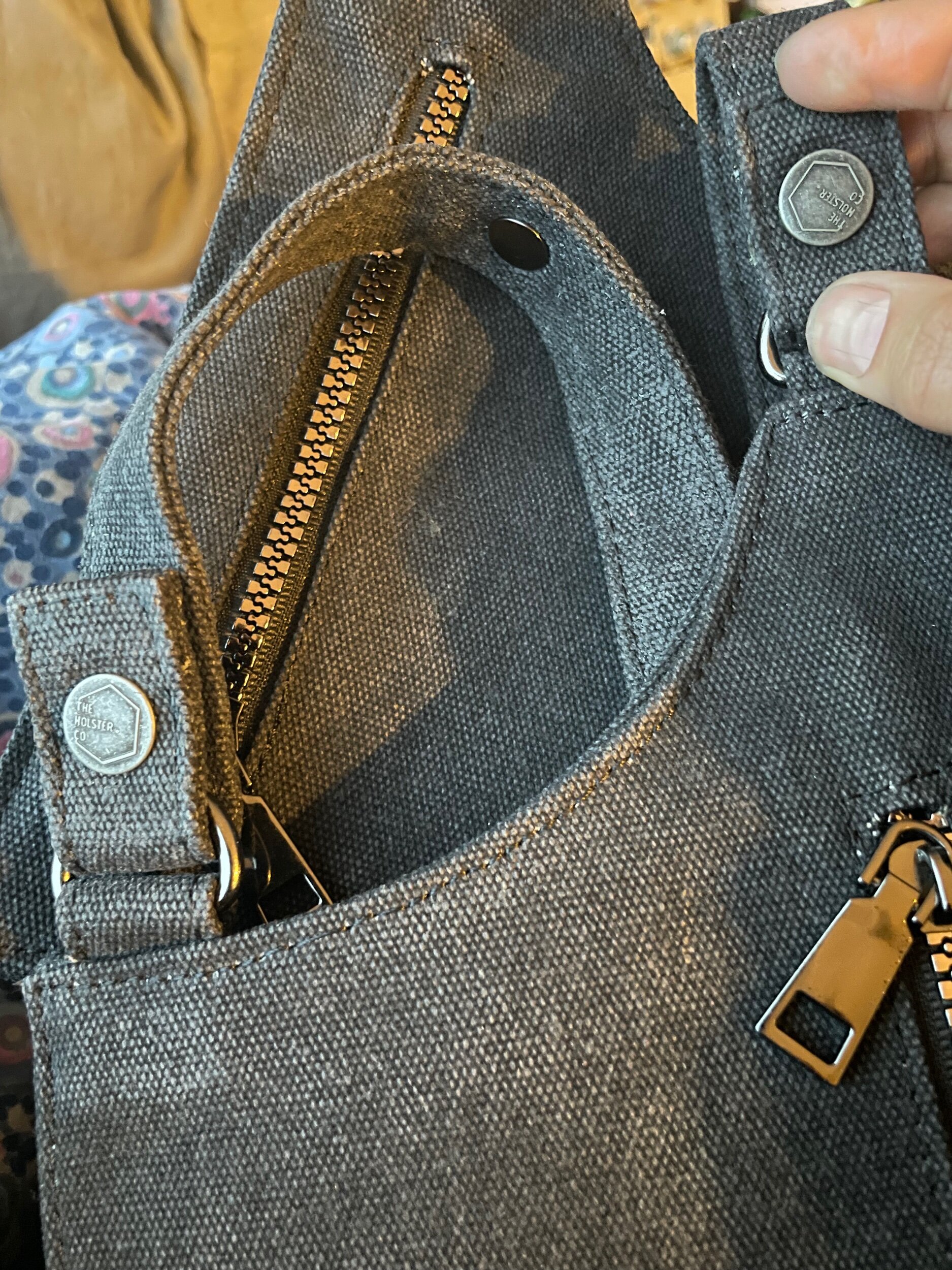 1BA9C758-C034-4E59-B171-F237751AAF9B