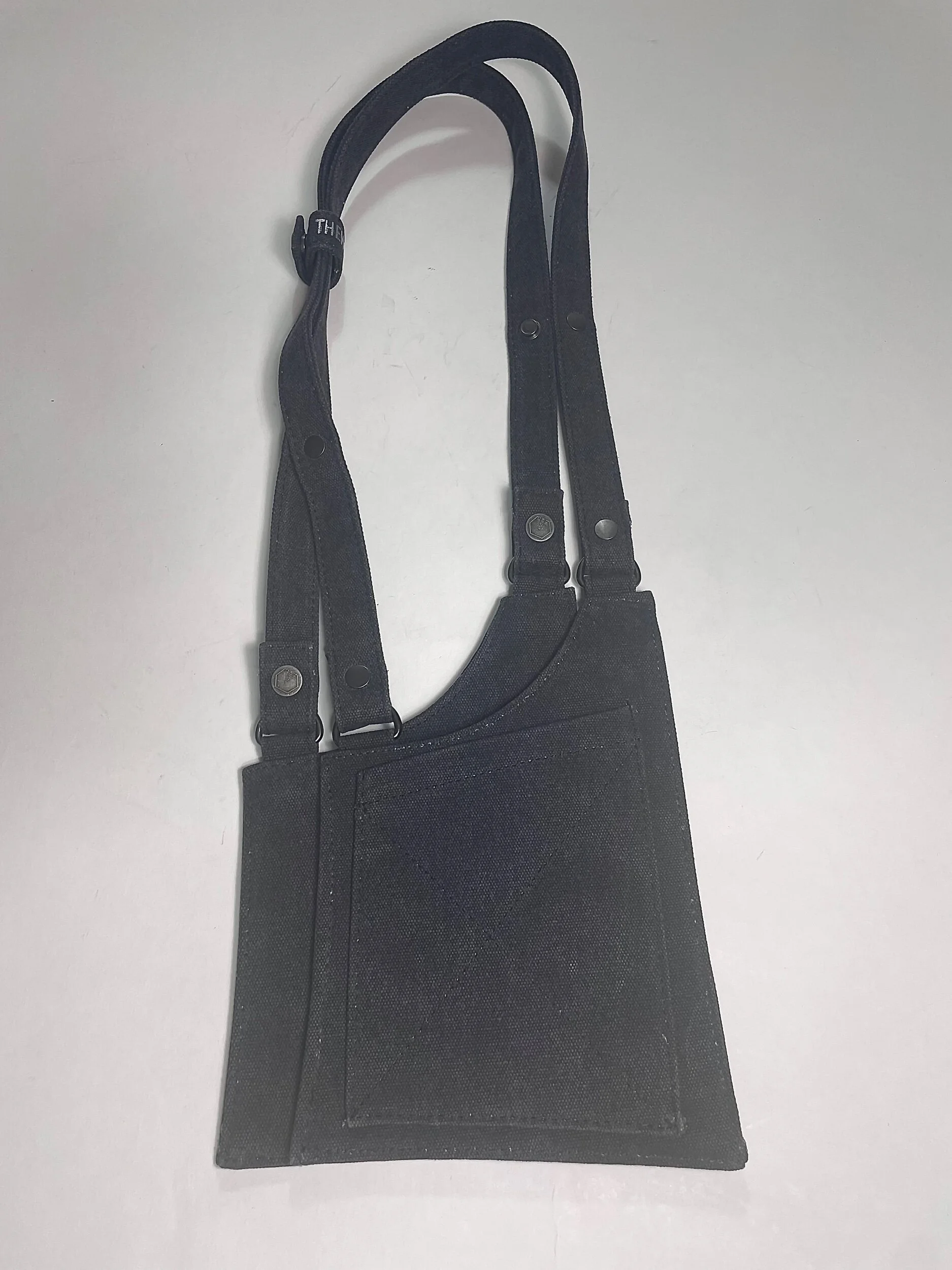 69050C2C-DE7D-405C-B09B-66E076FD29AB