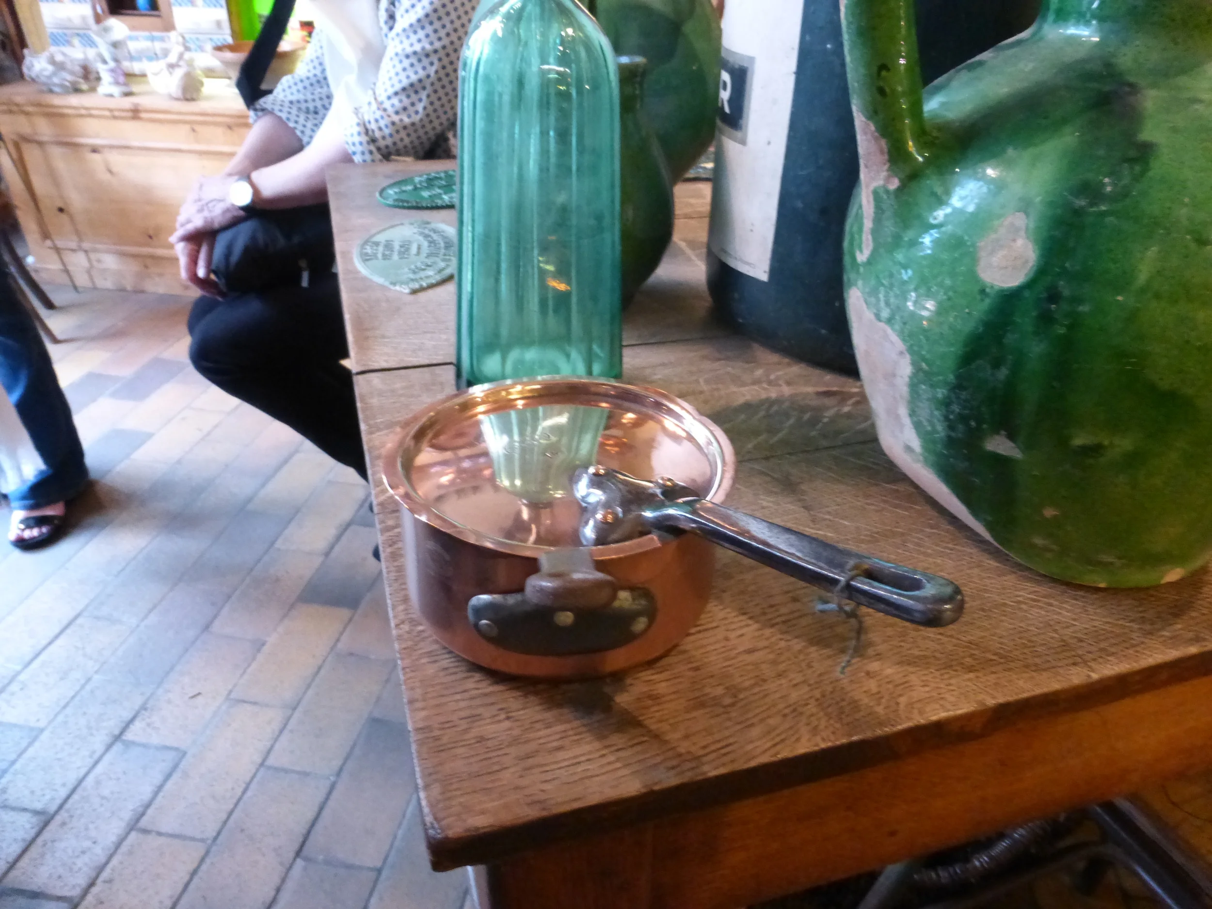 I found the perfect lid for this sauce pot, both with forged iron handles.