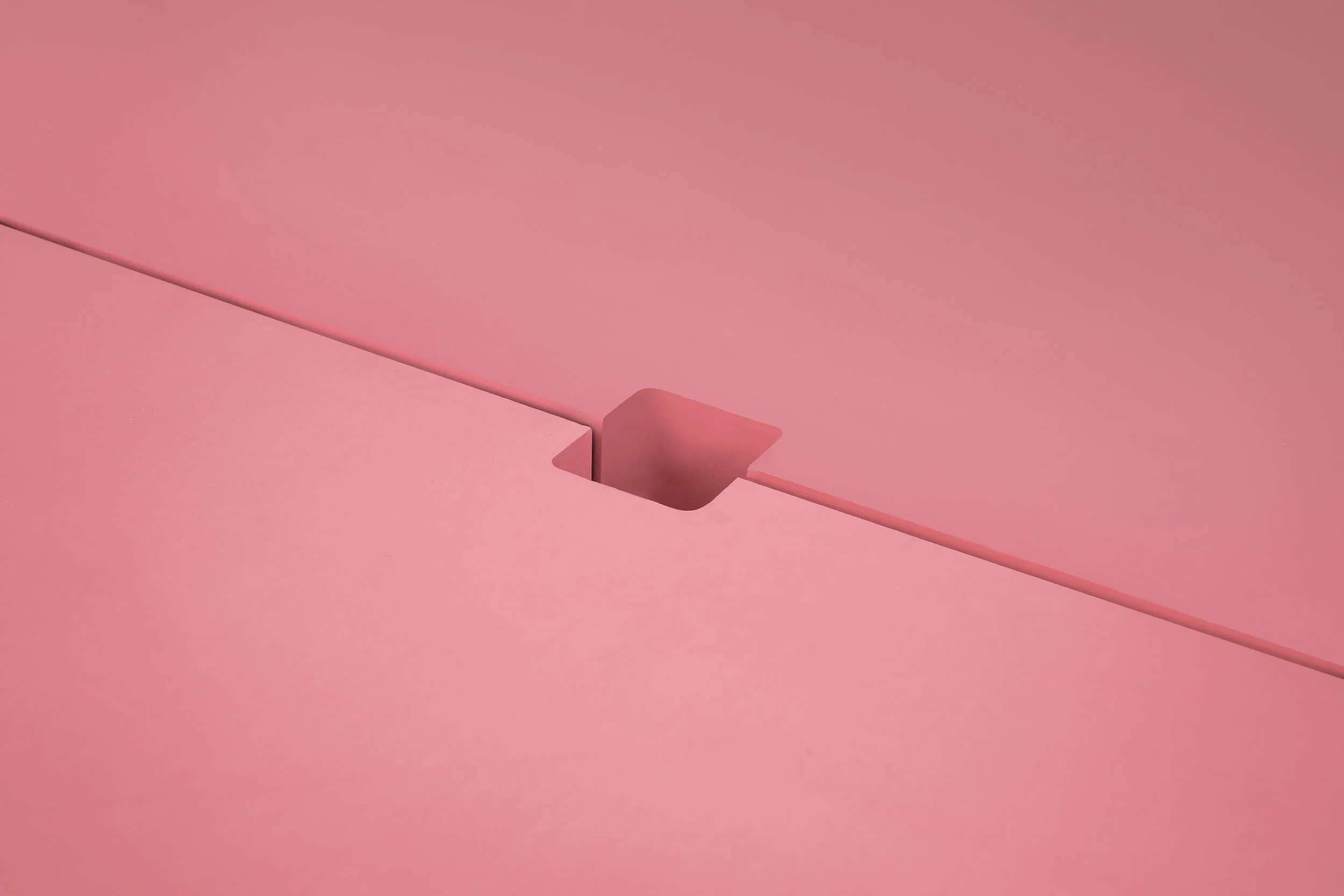 Communal desk detail.jpg
