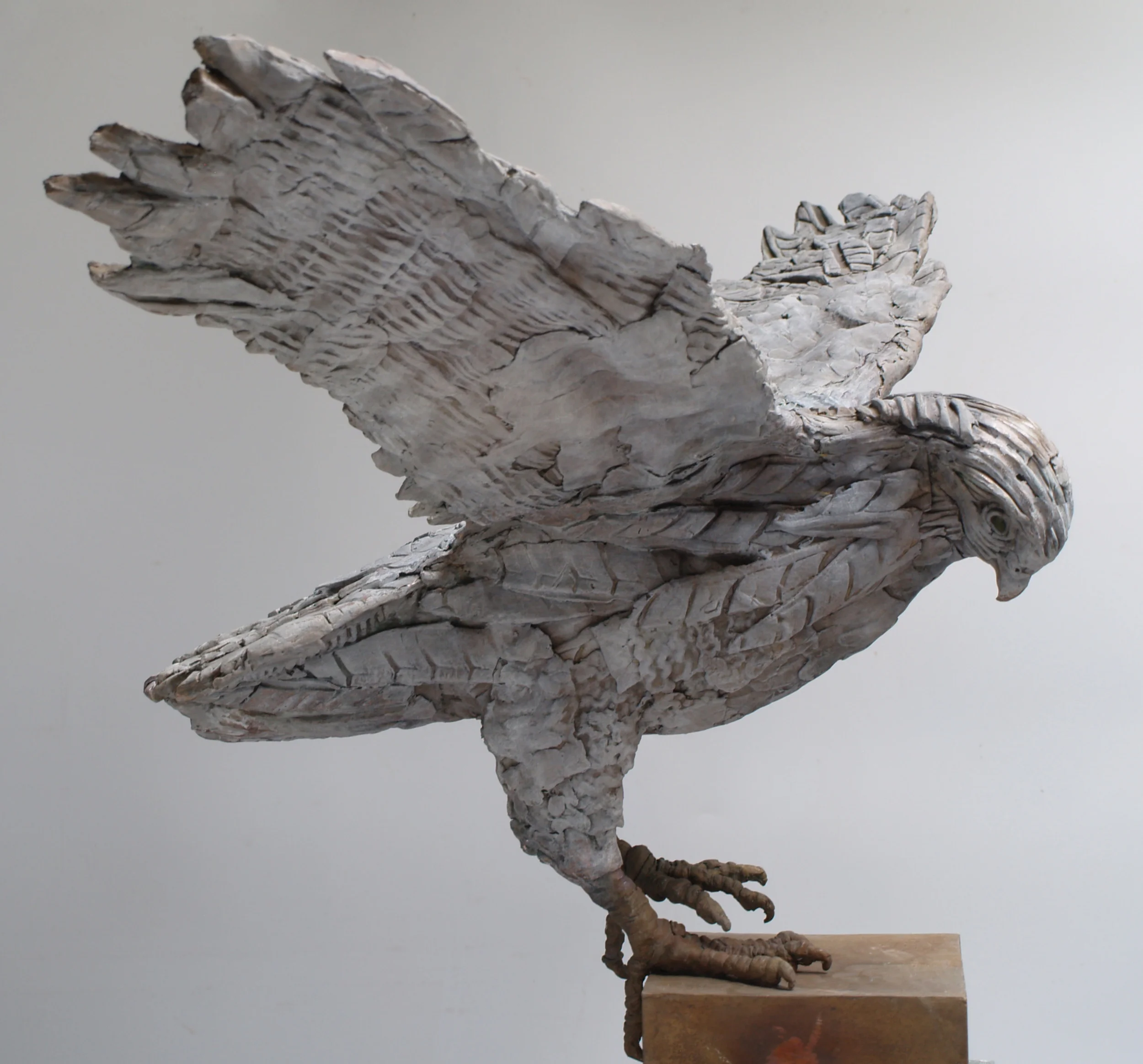 Touch Down - bronze sculpture by Marjan Wouda