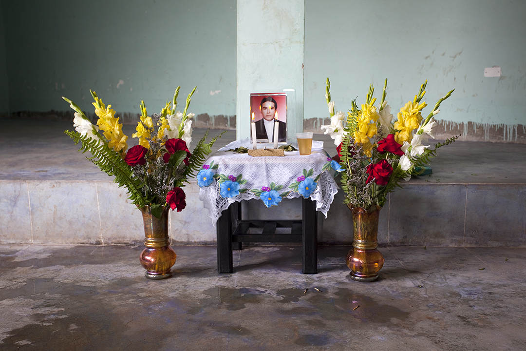 One year after an accident killed a young miner, his family and friends gathered to celebrate his ascending to heaven. 