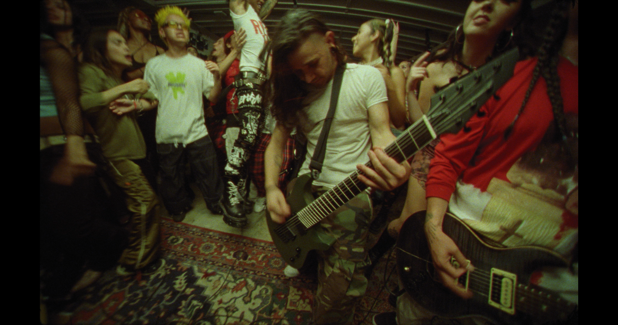 Skrillex - Too Bizarre Prores.mov.00_02_51_00.Still052.png