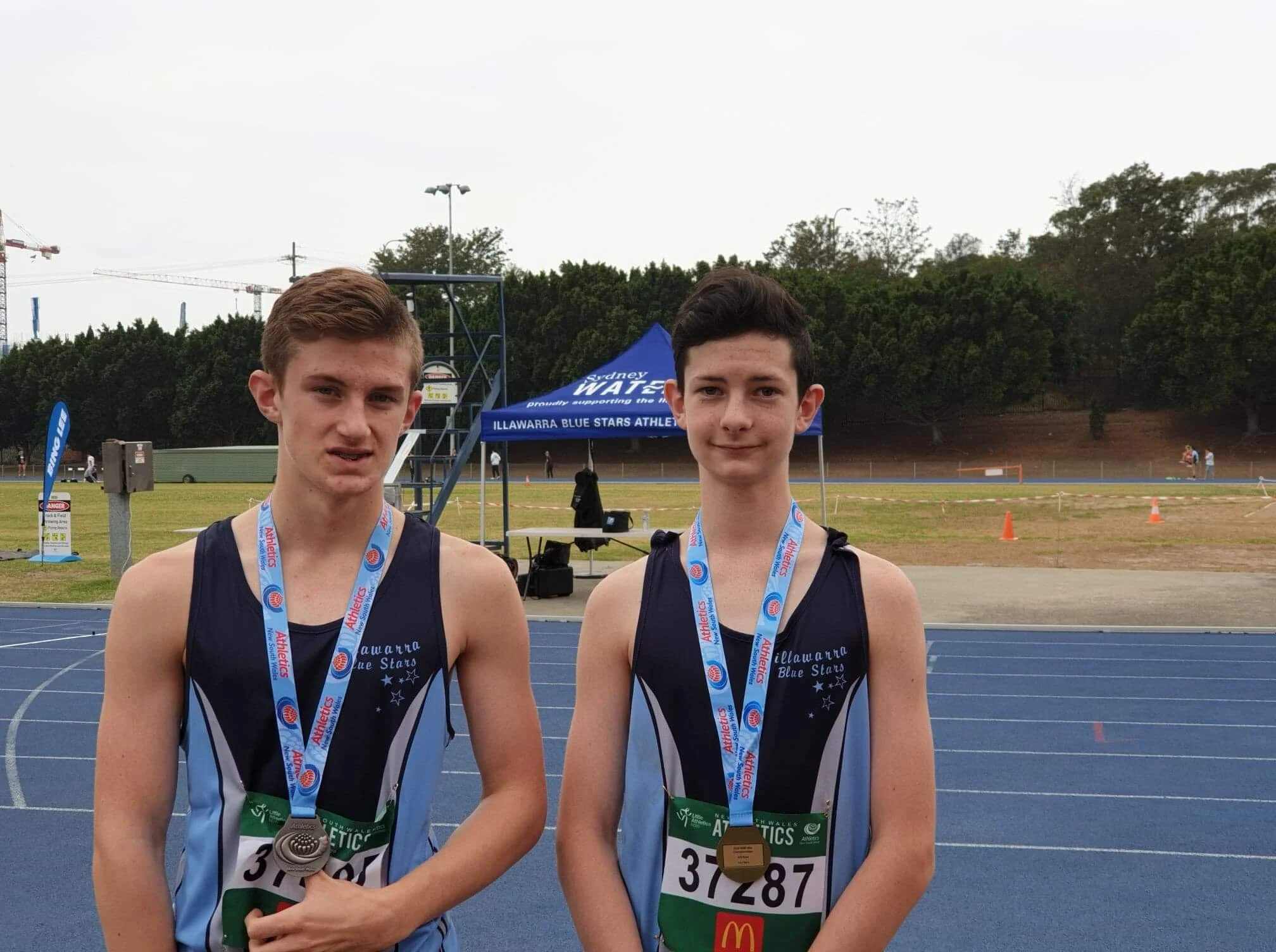 Juniors on full program