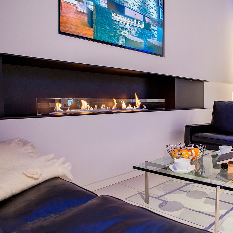 Montreal-Panorama-e-ribbon-showroom-2.jpg