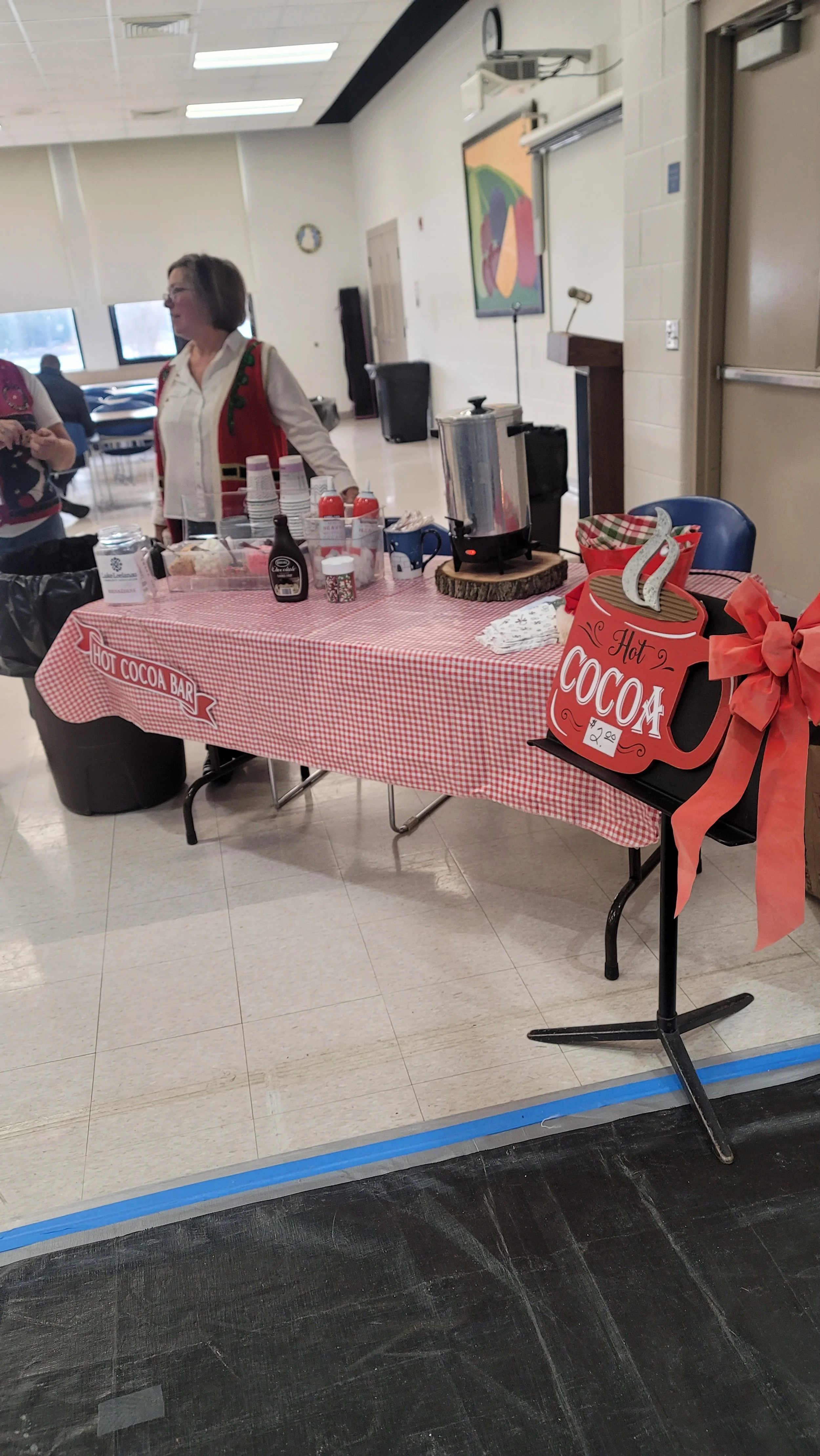 Holiday Mart - Table Rental